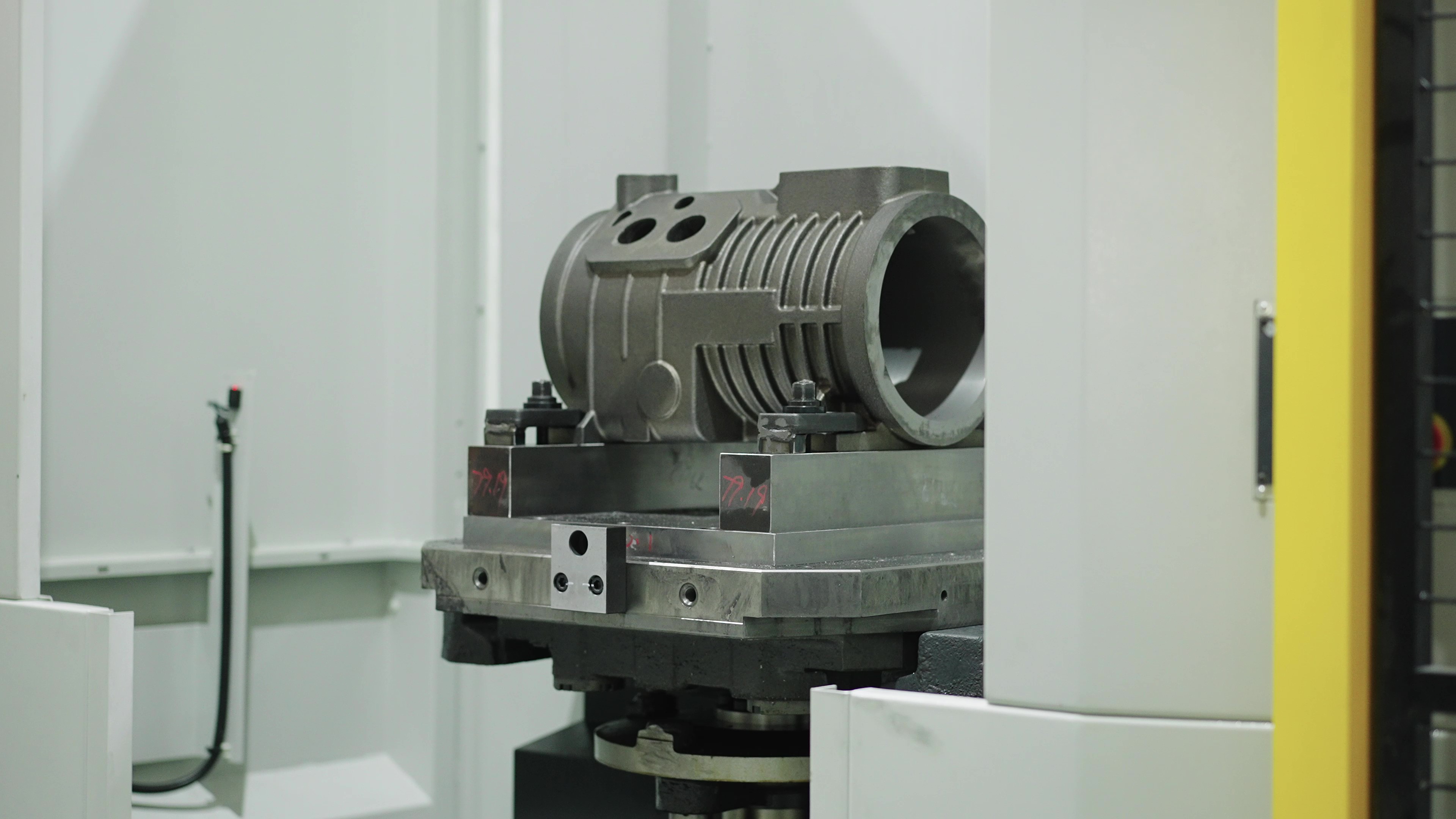 Хүмүүс харилцан тохиролцох компрессорыг хэрхэн хөтөлдөг вэ?